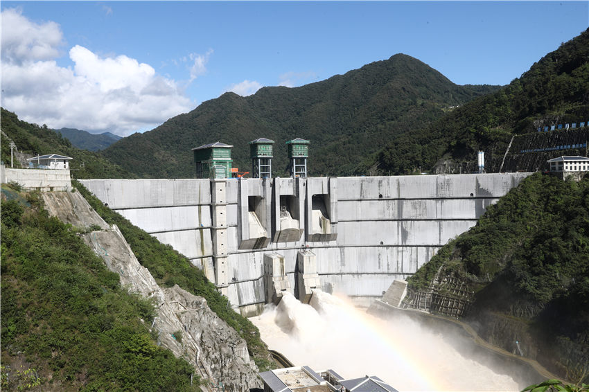 航拍引漢濟(jì)渭三河口水利樞紐。劉正根攝