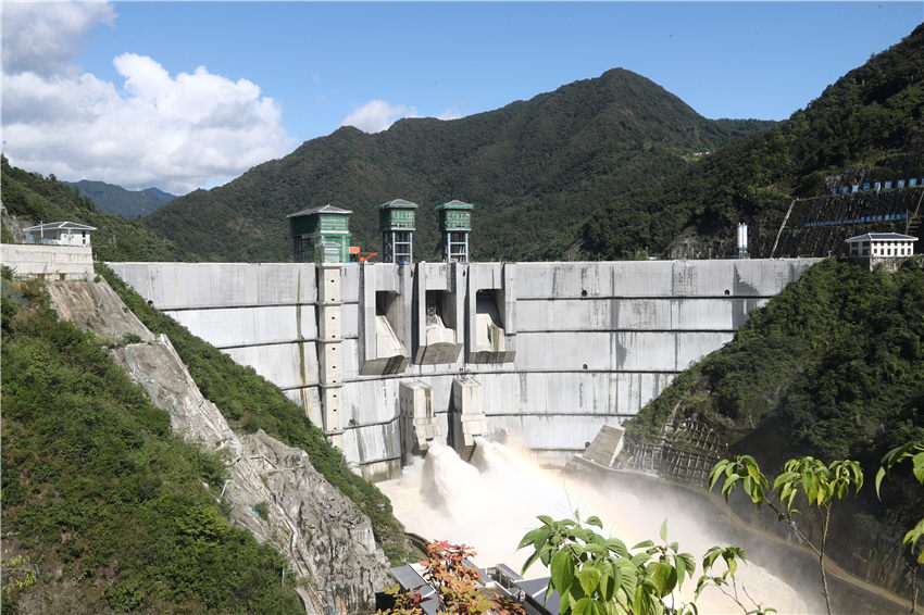 航拍引漢濟渭三河口水利樞紐。劉正根攝