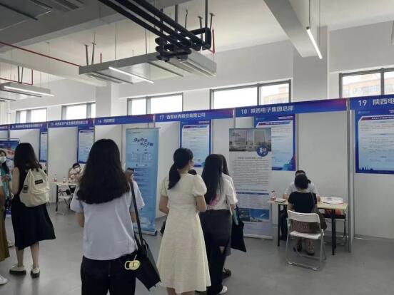 Ƹ(hu)F(xin)W(xu)cƸ߷eOͨW(xu)D