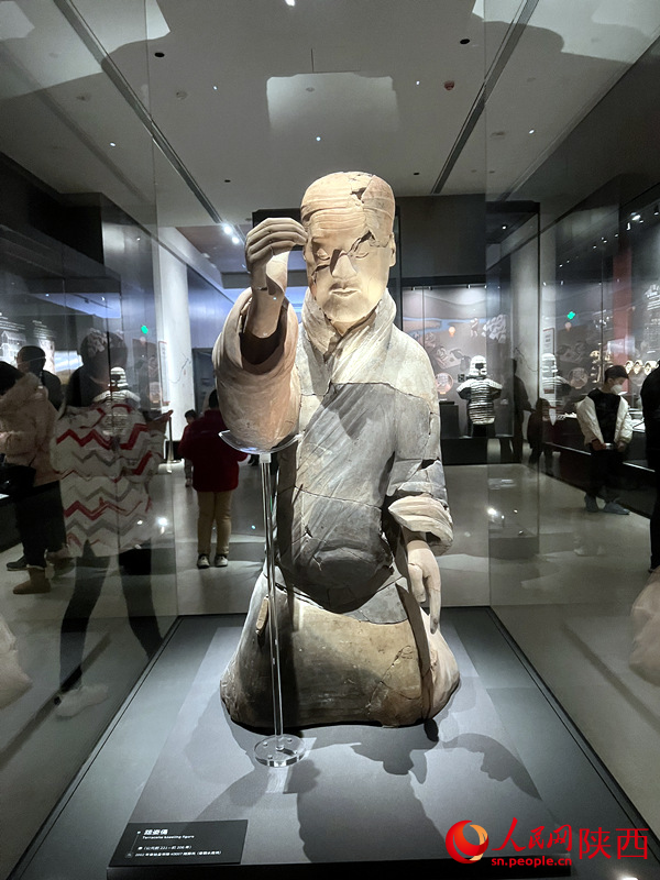 跽姿俑。人民網(wǎng) 鄧楠攝
