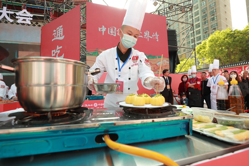 發(fā)酵類面食比拼現(xiàn)場。包鑫 攝