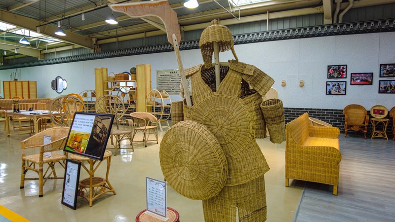 “藤甲”工藝品。
