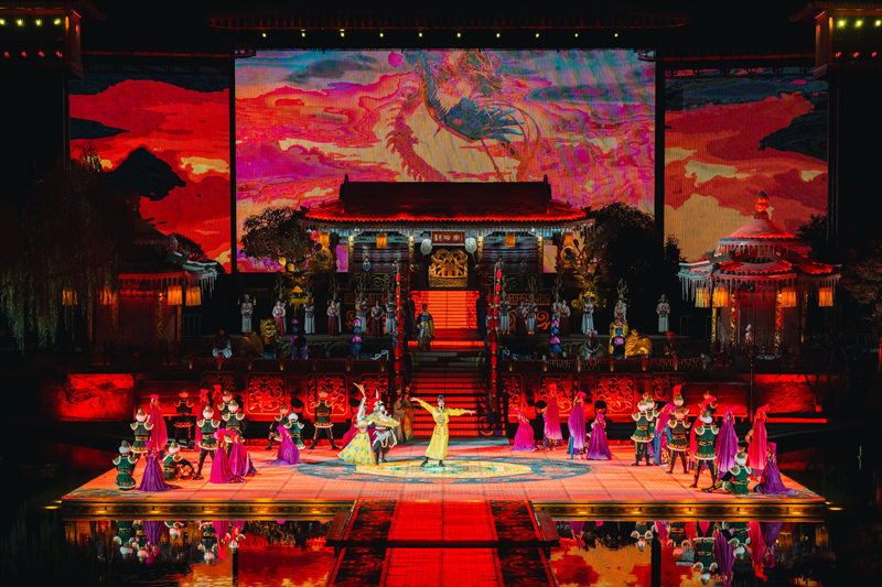 2023冰火《長(zhǎng)恨歌》演出劇照。華清宮景區(qū)供圖