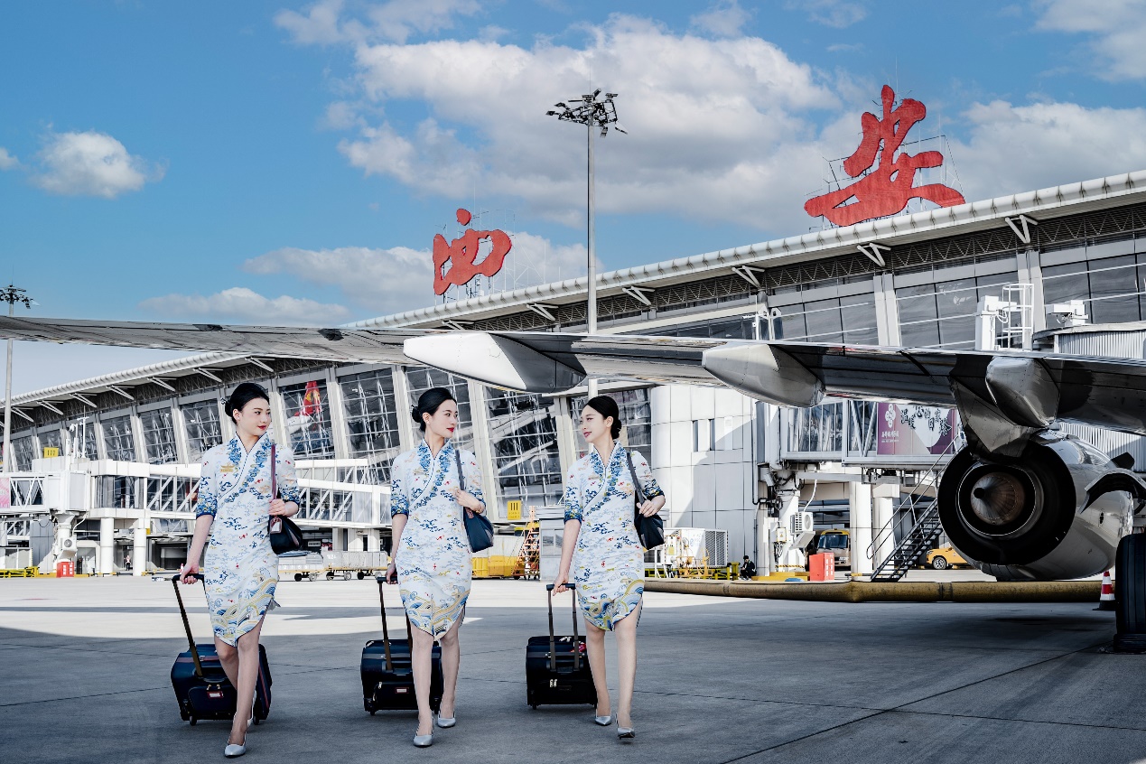 長(zhǎng)安航空空乘、地服人員全面換裝“海天祥云”制服