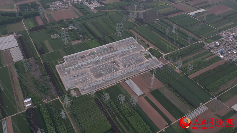 信義750千伏變電站（資料圖）。人民網(wǎng) 黨童攝