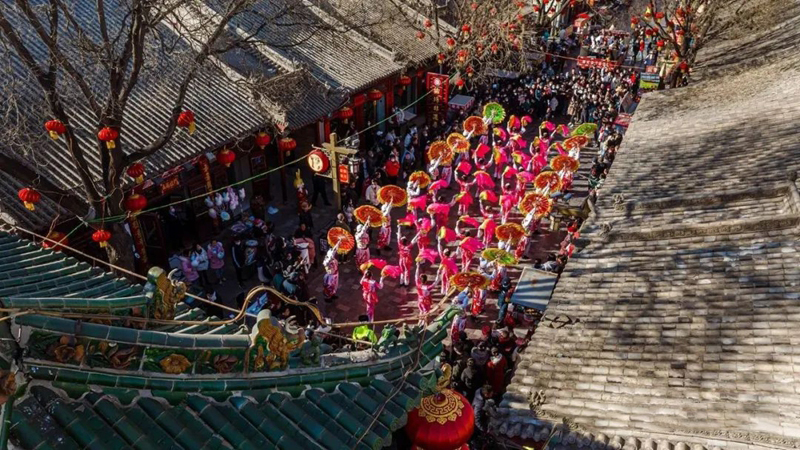 榆林古城內(nèi)的新春展演活動(dòng)。榆林市文旅局供圖