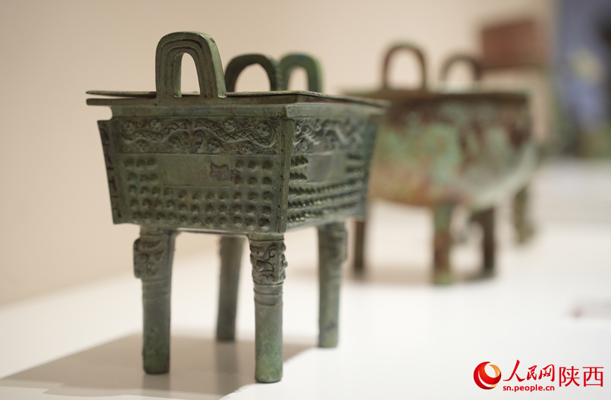 “吉金·中國”展上展出的精品文物。人民網(wǎng)記者 李志強(qiáng)攝