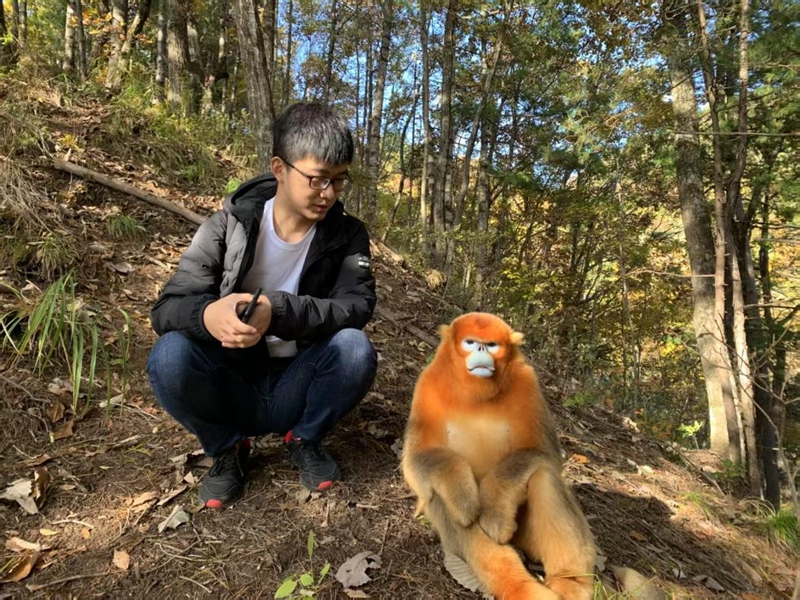團隊成員進行野外考察。受訪者供圖