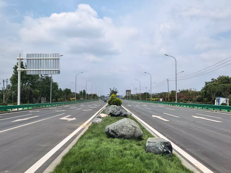 周至縣楊啞路改建工程主線貫通。